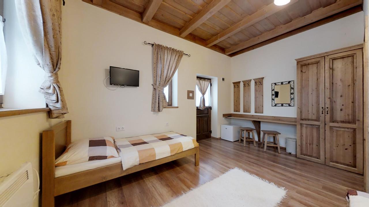 Tóth Vendégház és Apartmanház Újfehértó Extérieur photo