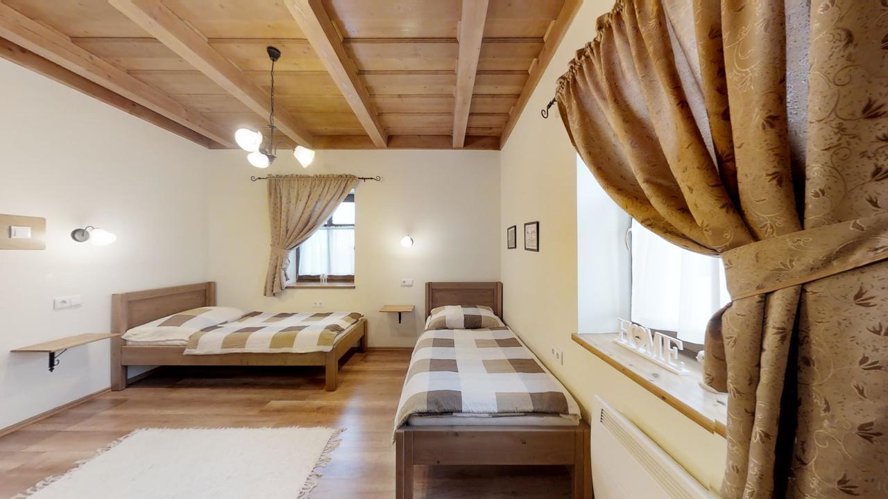 Tóth Vendégház és Apartmanház Újfehértó Extérieur photo
